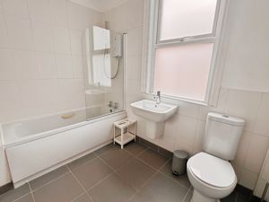 Photo 16- click for photo gallery